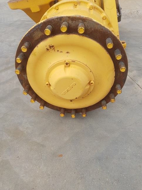 VOLVO L120E (7)